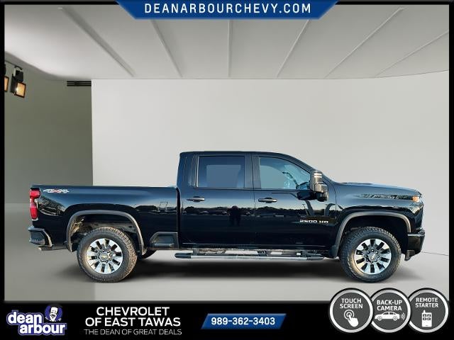 2022 Chevrolet Silverado 2500 HD Crew Cab Standard Box 4-Wheel Drive Custom