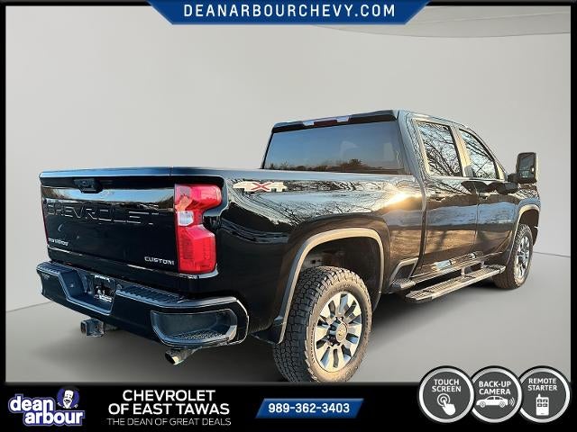 2022 Chevrolet Silverado 2500 HD Crew Cab Standard Box 4-Wheel Drive Custom
