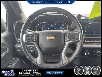 2022 Chevrolet Silverado 1500 Double Cab Standard Box 4-Wheel Drive LT 1LT