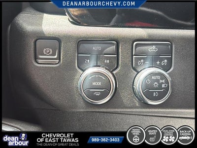 2024 GMC Sierra 1500 Crew Cab Short Box 4-Wheel Drive Elevation 3VL